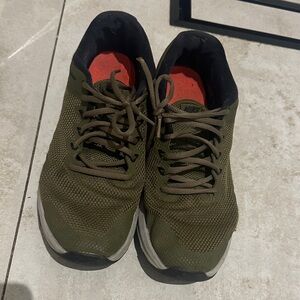 Nike Men's Olive and Black Sneakers